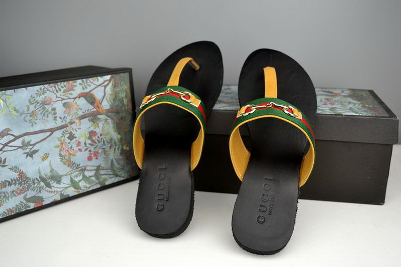 Gucci Slippers Woman--016